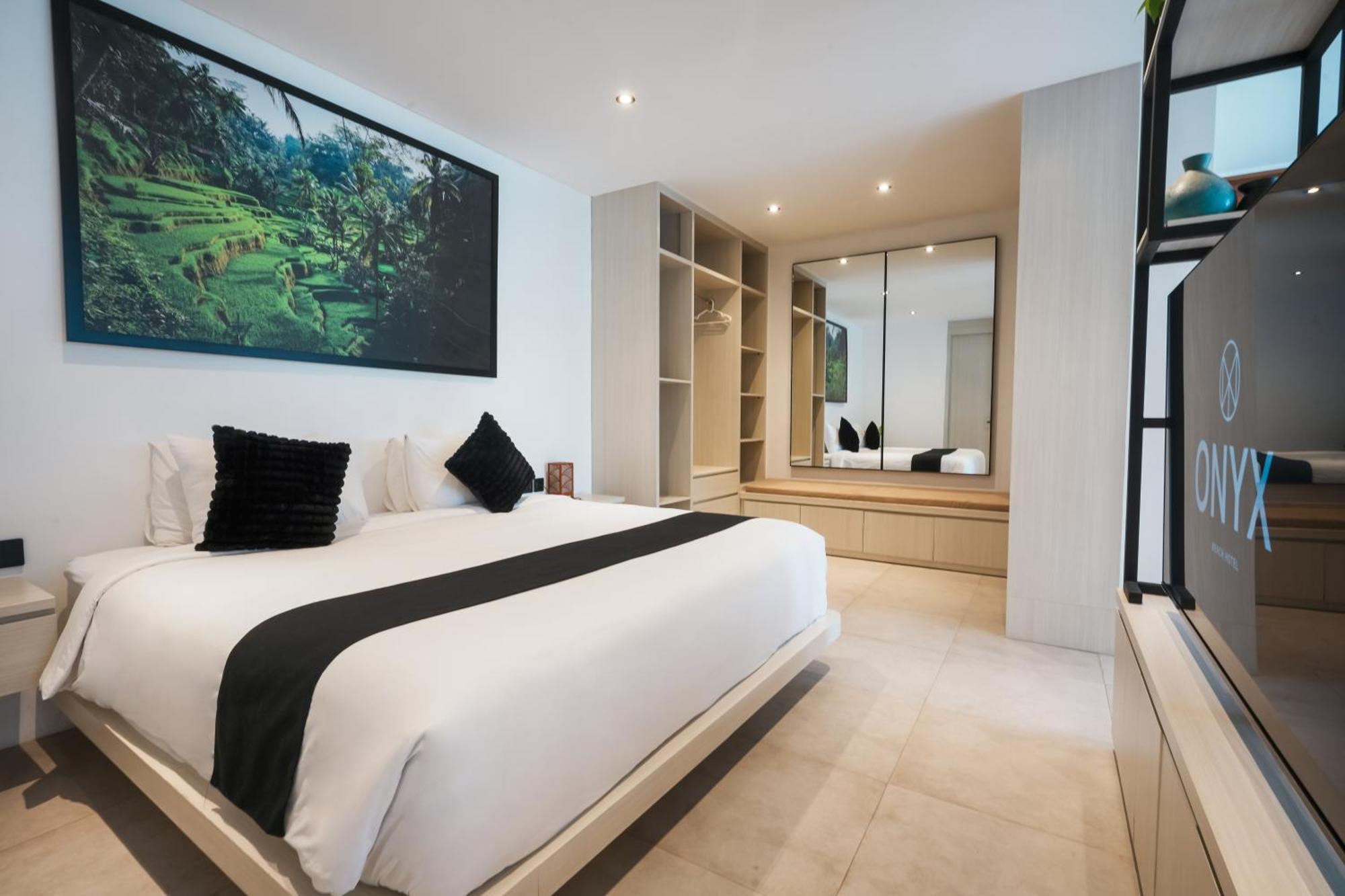 Onyx Beach Hotel Canggu  Exterior photo